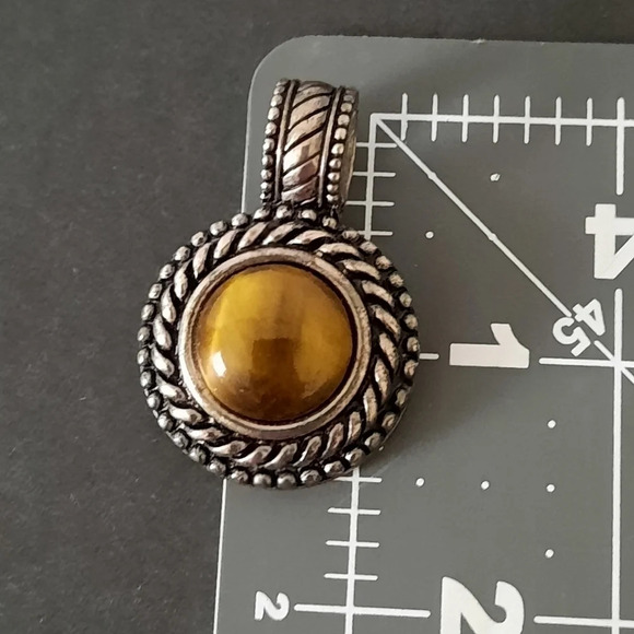 Premier Designs Antique Silver Pewter Brown Tiger Eye Cabochon Pendant - Picture 3 of 8